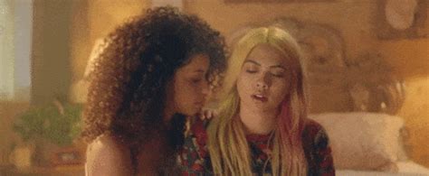 hayley kiyoko nude|Hayley Kiyoko, Tru Collins Lesbian Scene in Insecure